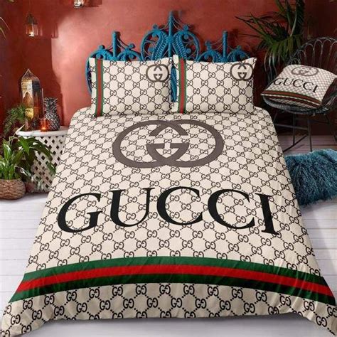 drap de lit gucci|Designer Luxury Blankets .